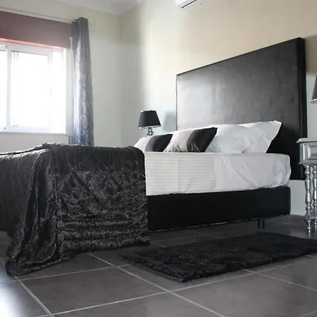 Merry's House 3* Lagos