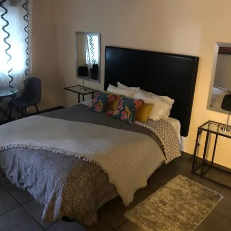 Merry's House 4*