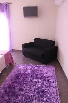 Merry's House Pensionat 4*
