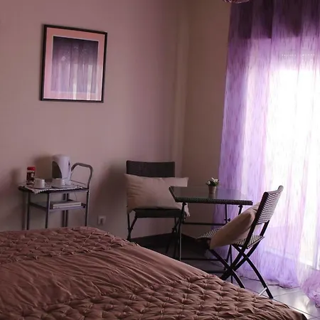 Guest house Merry's House 3*