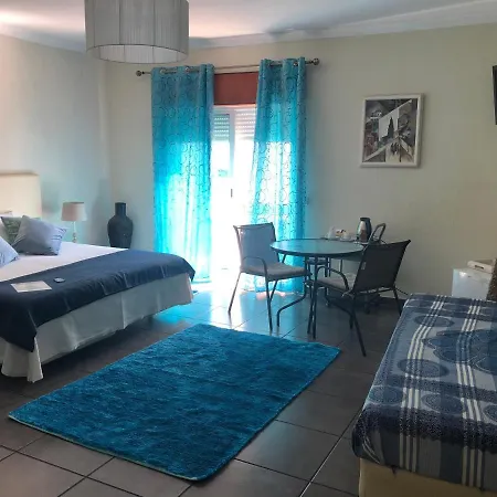 Merry's House 4* Lagos