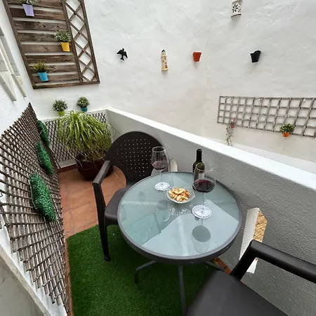 Merry's House Гостевой дом Лагуш